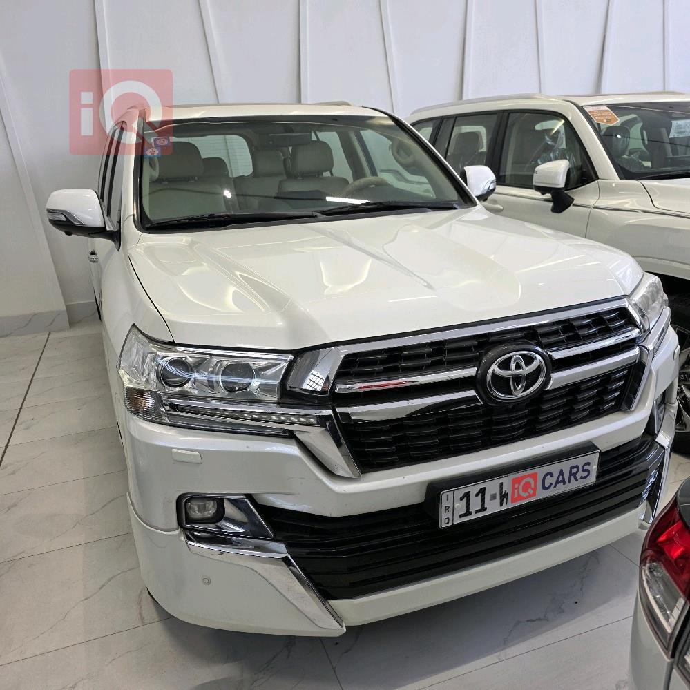 تويوتا لاندكروزر